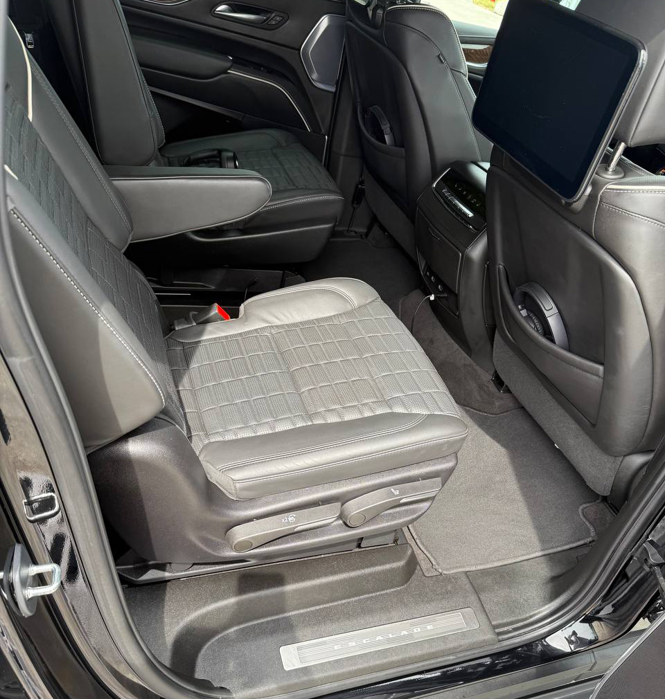 chauffeur car rental in Miami